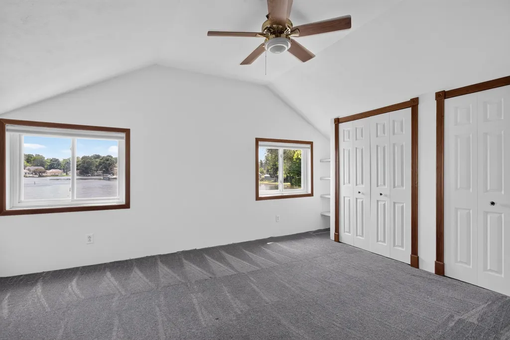 121 N Lakeside Drive Leoni Township MI 49254