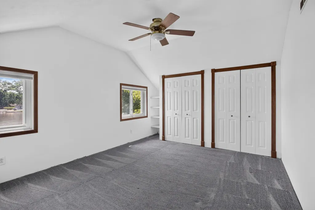 121 N Lakeside Drive Leoni Township MI 49254