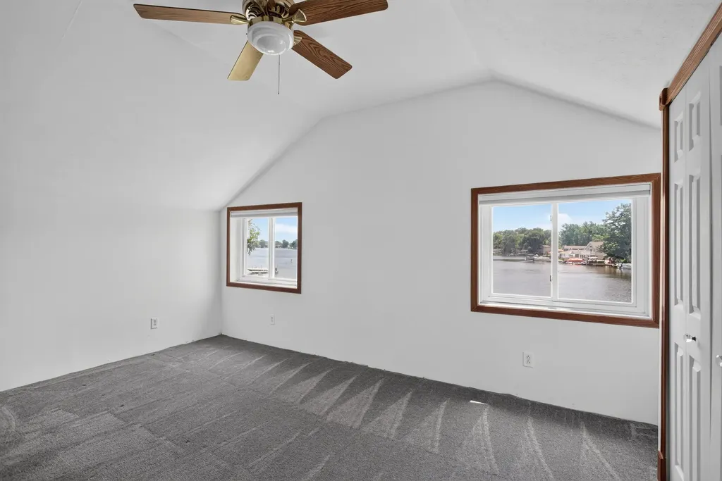 121 N Lakeside Drive Leoni Township MI 49254