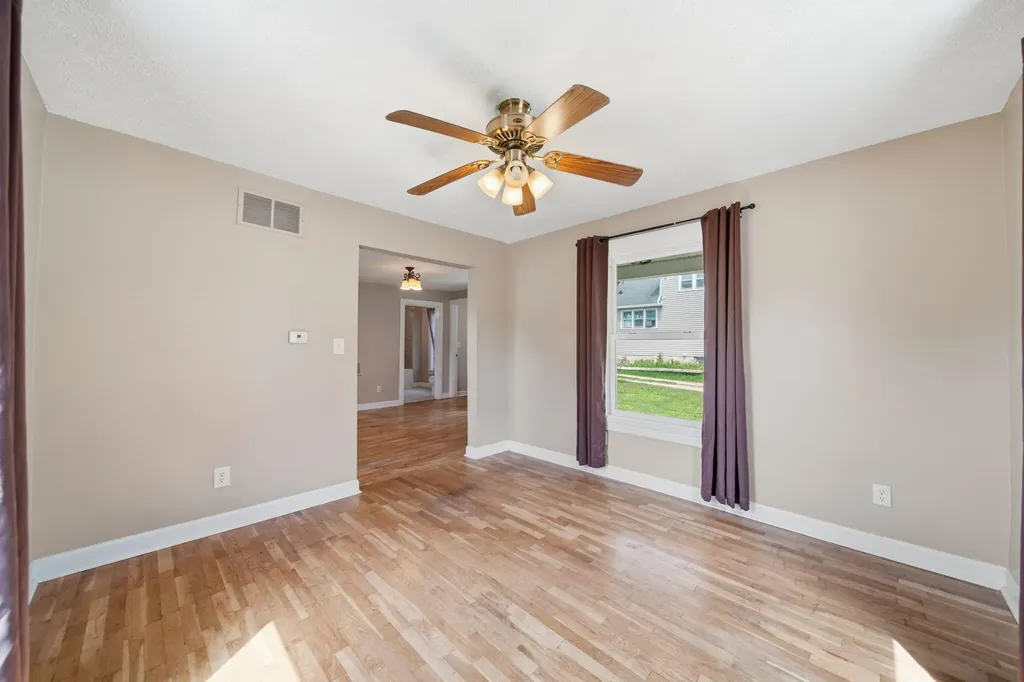 122 W Monroe Street Jackson City MI 49202