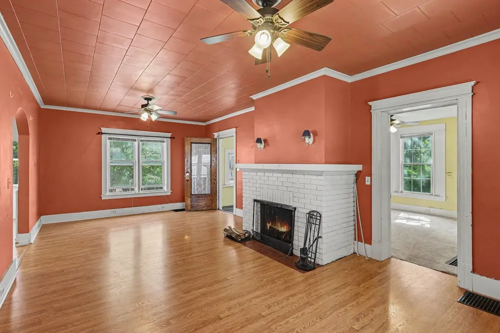 113 N Gorham Street Jackson City MI 49202
