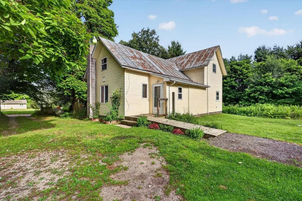 4329 S Brown Road Sidney Township MI 48884