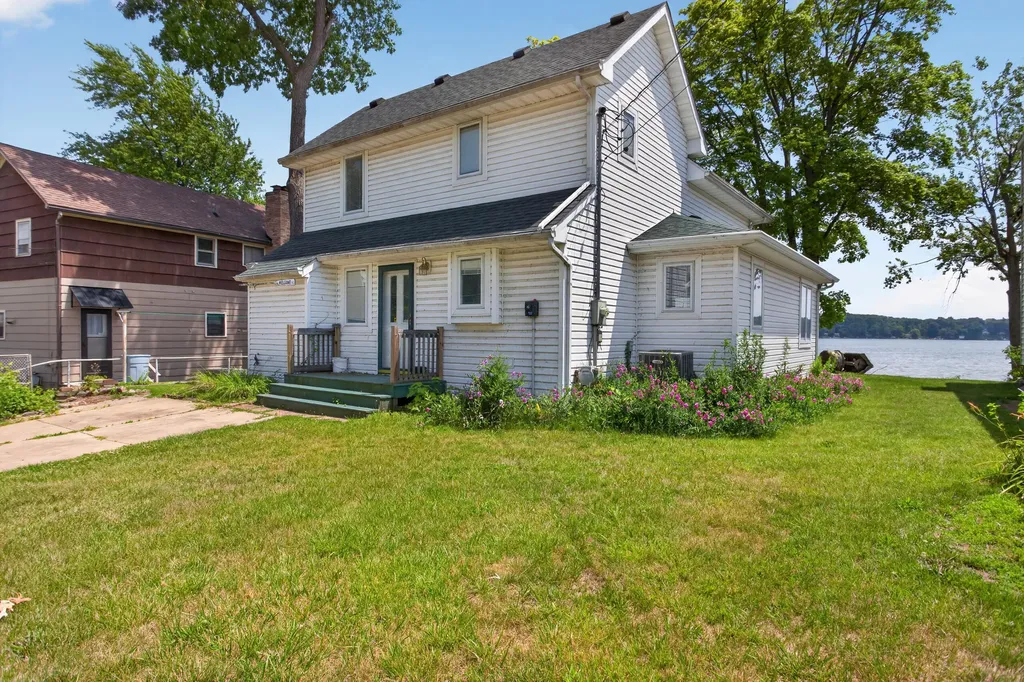 5240 Boardman Drive Cambridge Township MI 49265