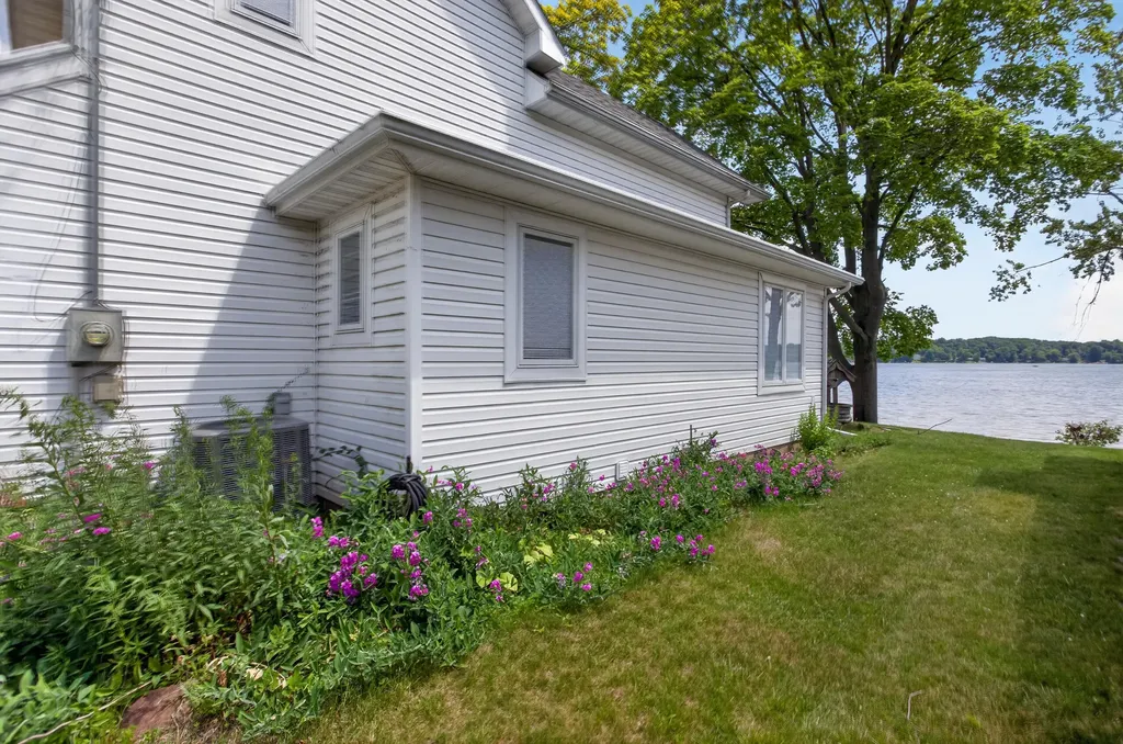 5240 Boardman Drive Cambridge Township MI 49265