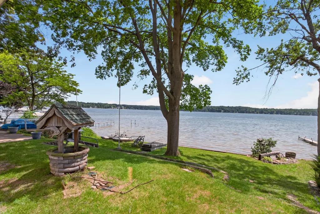 5240 Boardman Drive Cambridge Township MI 49265