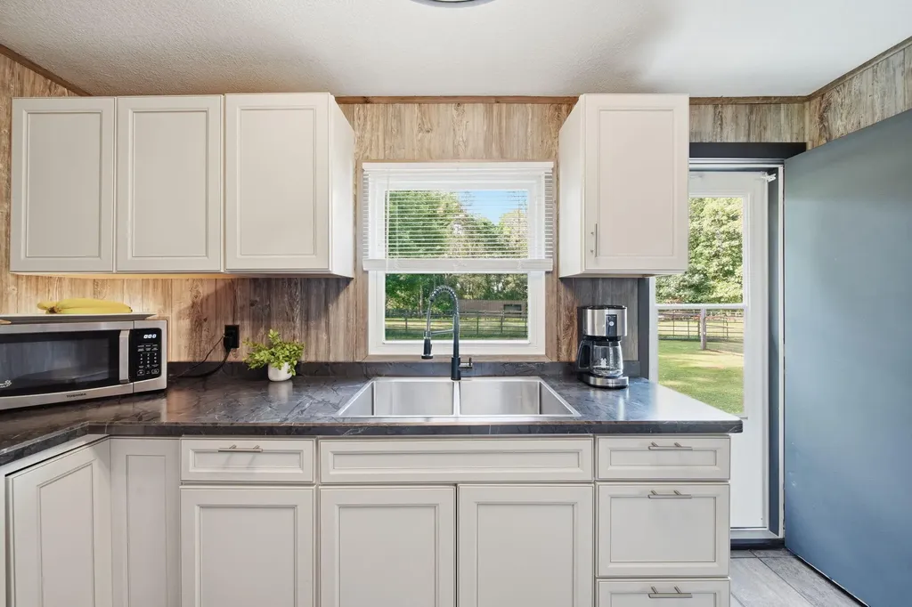9871 Knight Road Grass Lake Charter Township MI 49240