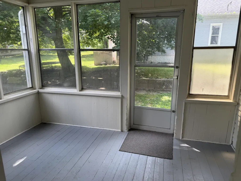 814 N Clinton Street Albion City MI 49224