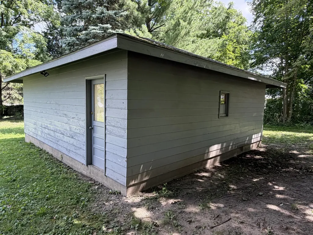 814 N Clinton Street Albion City MI 49224