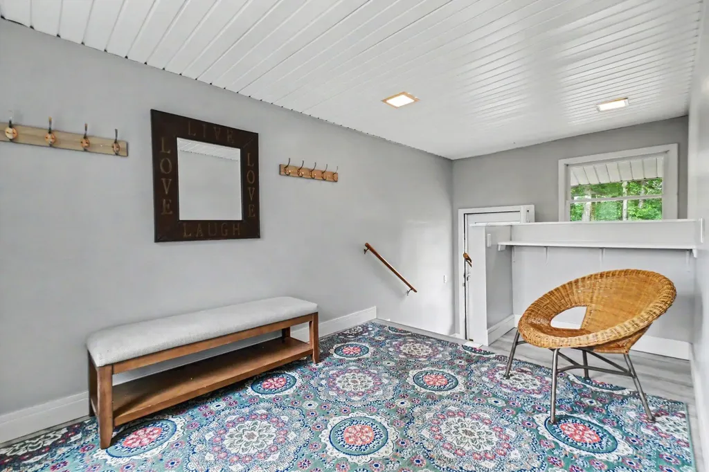 10290 Thorne Road Unknown City MI 49246