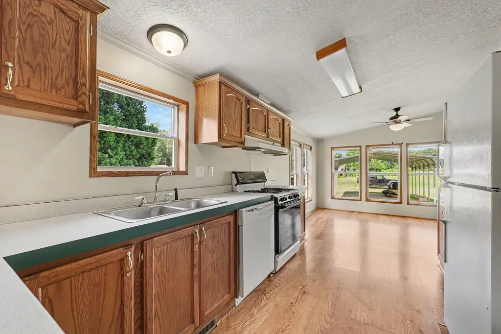 4794 Seymour Road Leoni Township MI 49201