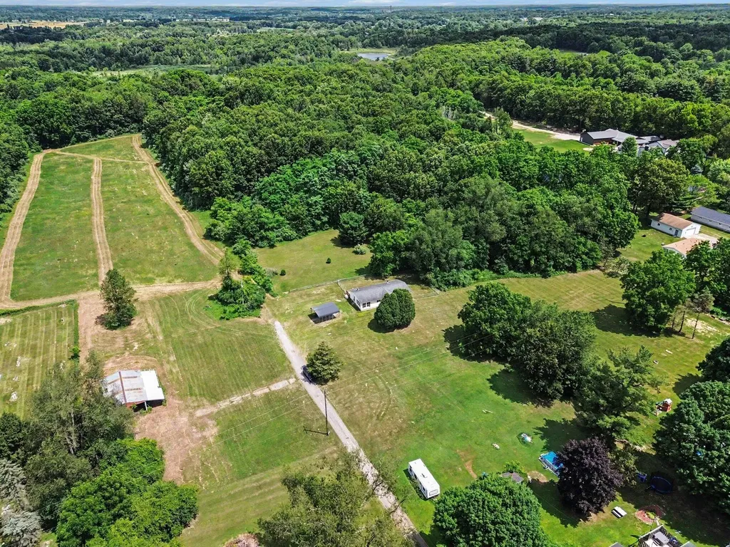 4794 Seymour Road Leoni Township MI 49201