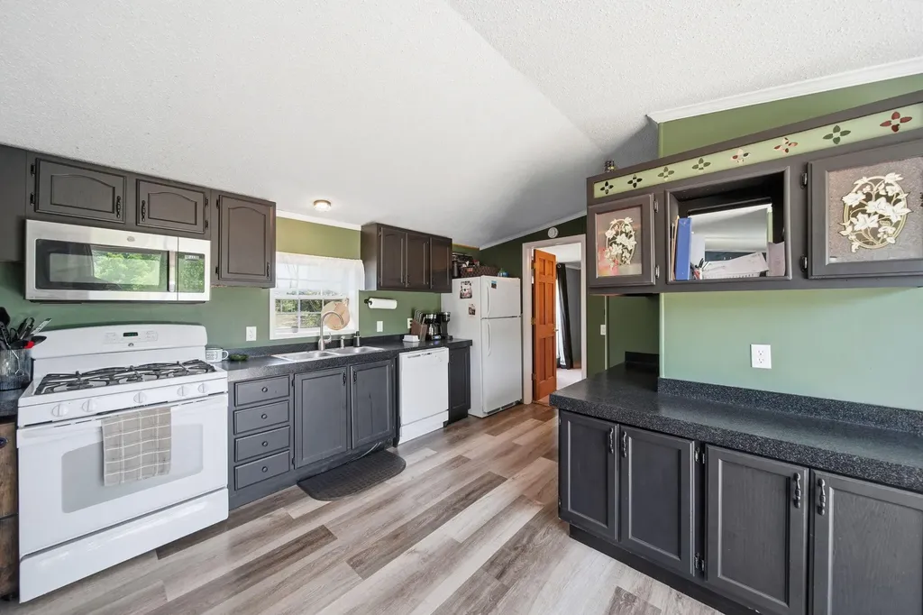 2752 W Mosherville Road Scipio Township MI 49250