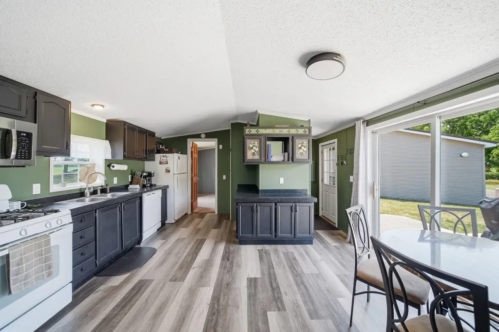 2752 W Mosherville Road Scipio Township MI 49250