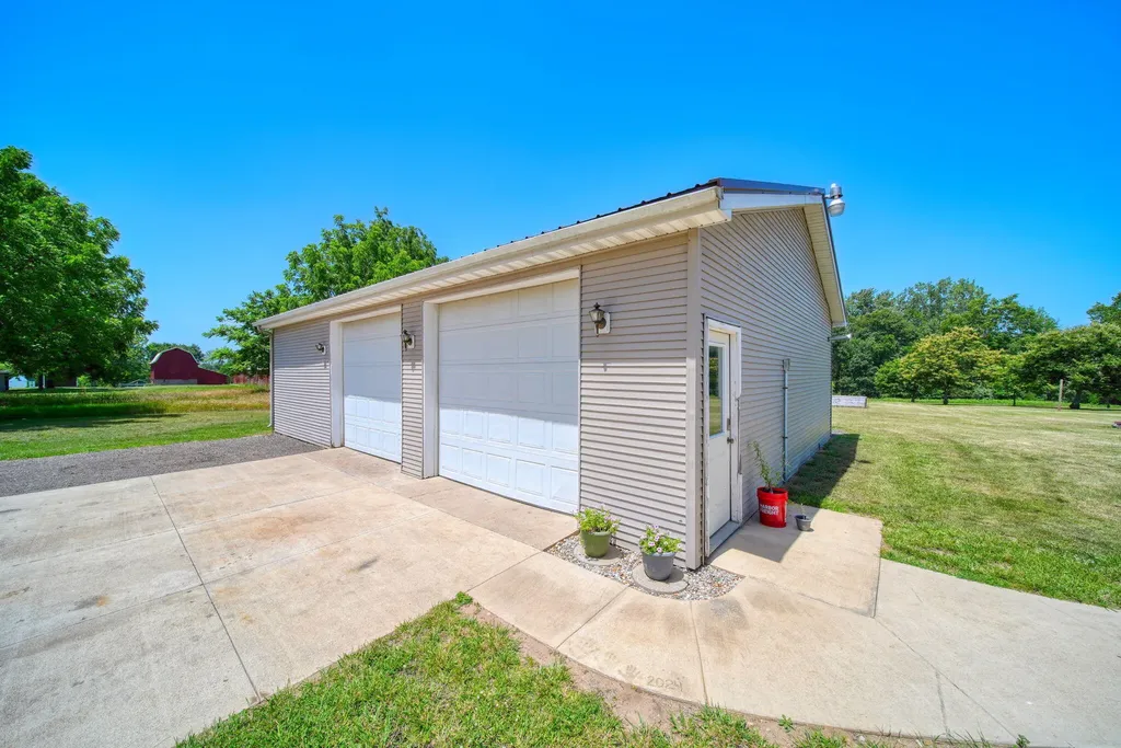2752 W Mosherville Road Scipio Township MI 49250