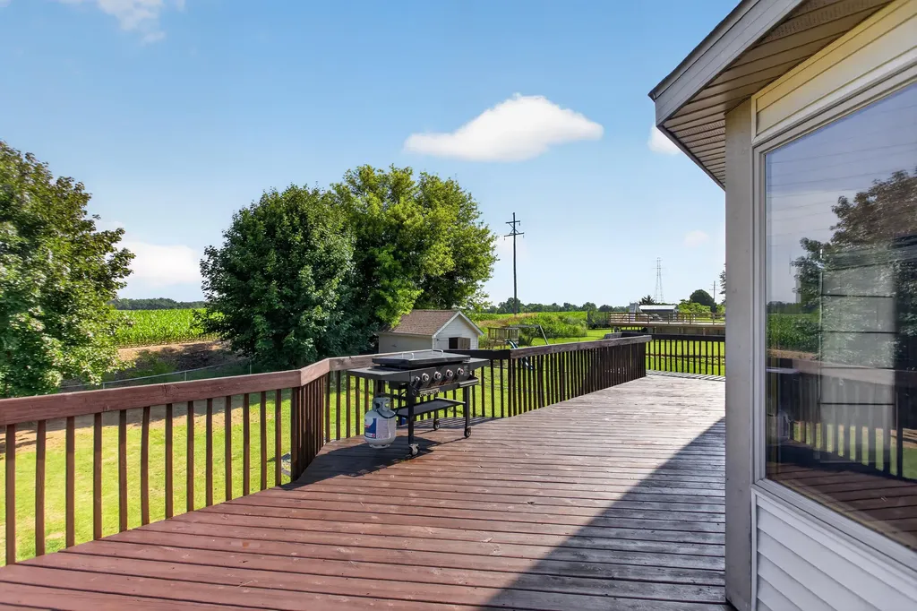 290 Somerset Drive Columbia Township MI 49233