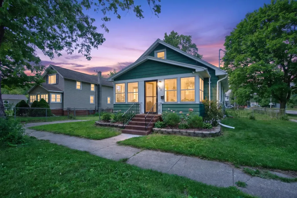 302 Hill Street Jackson City MI 49202