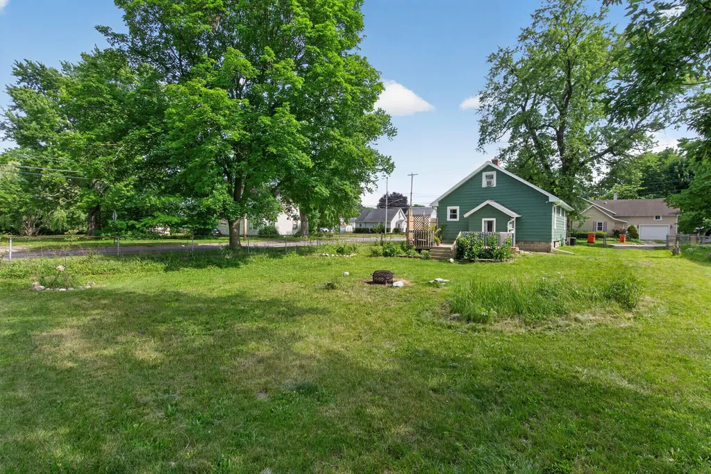 302 Hill Street Jackson City MI 49202