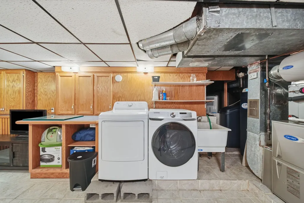 3720 Saint Anne Avenue Blackman Charter Township MI 49201