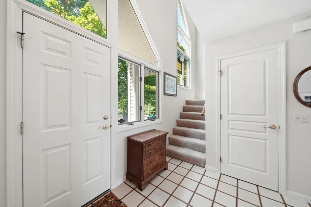 413 Oakwood Avenue Columbia Township MI 49234