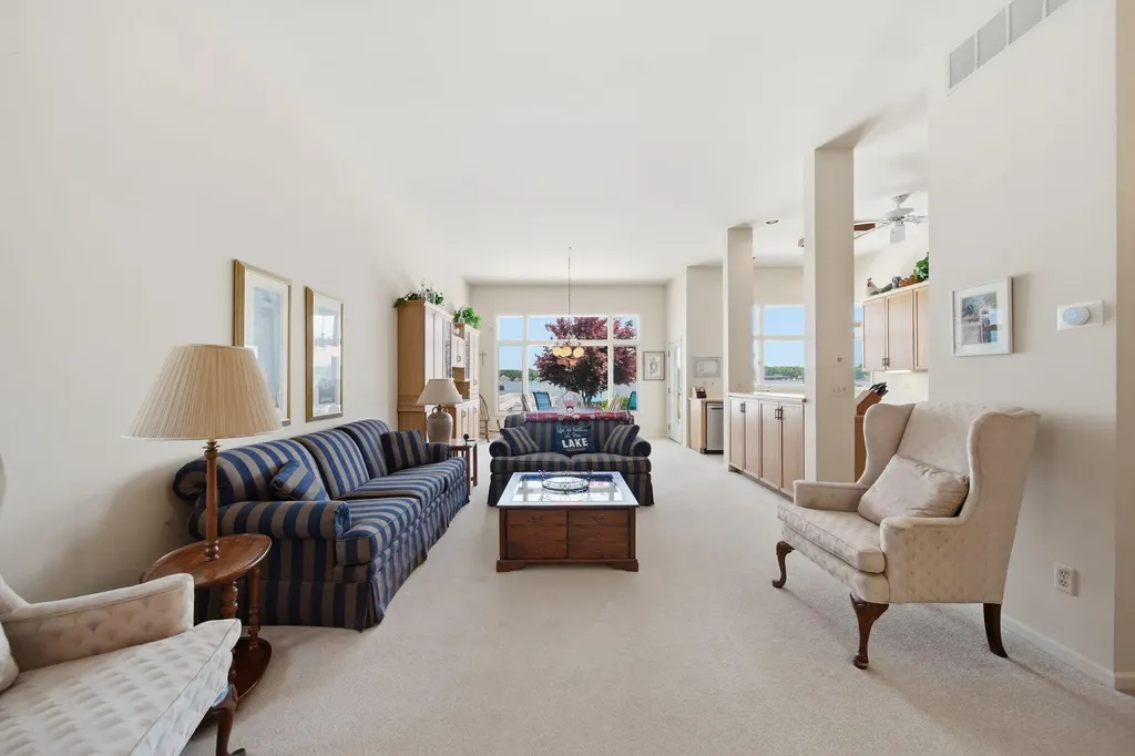 413 Oakwood Avenue Columbia Township MI 49234