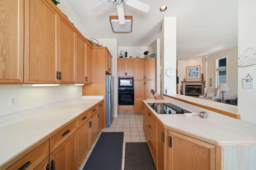 413 Oakwood Avenue Columbia Township MI 49234