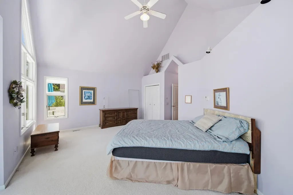413 Oakwood Avenue Columbia Township MI 49234