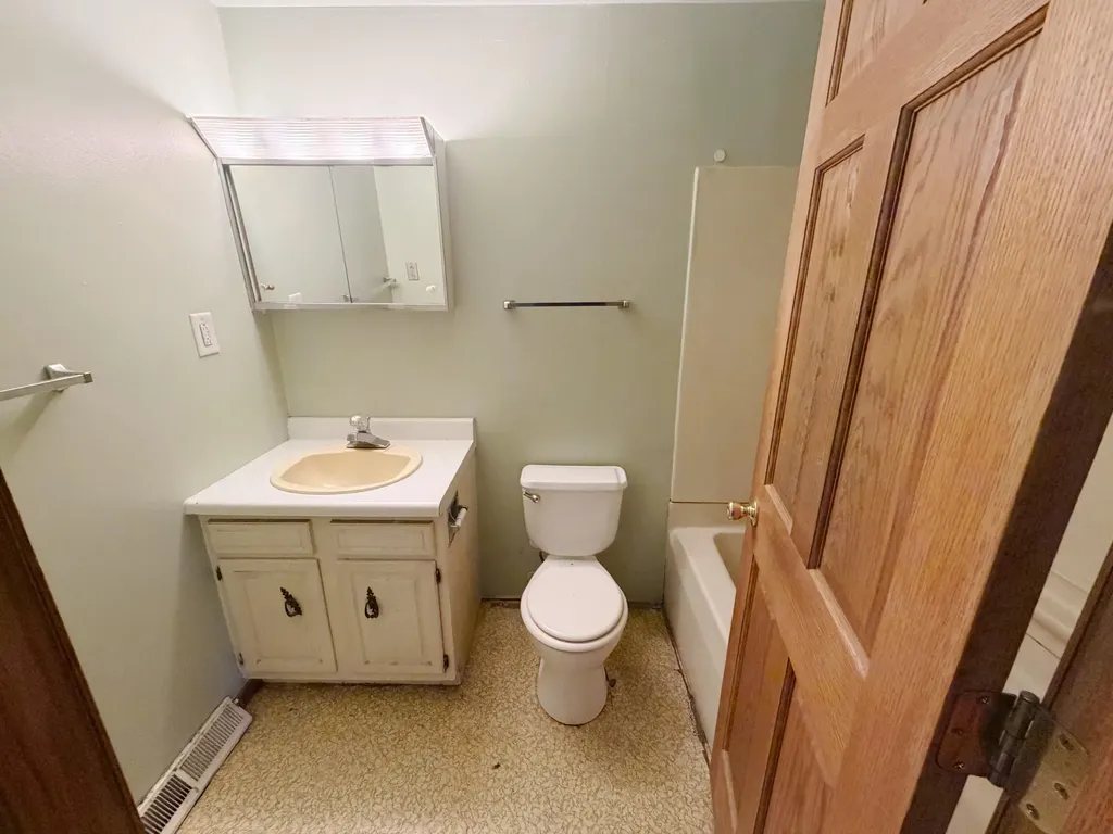 12375 Musbach Road Waterloo Township MI 49259