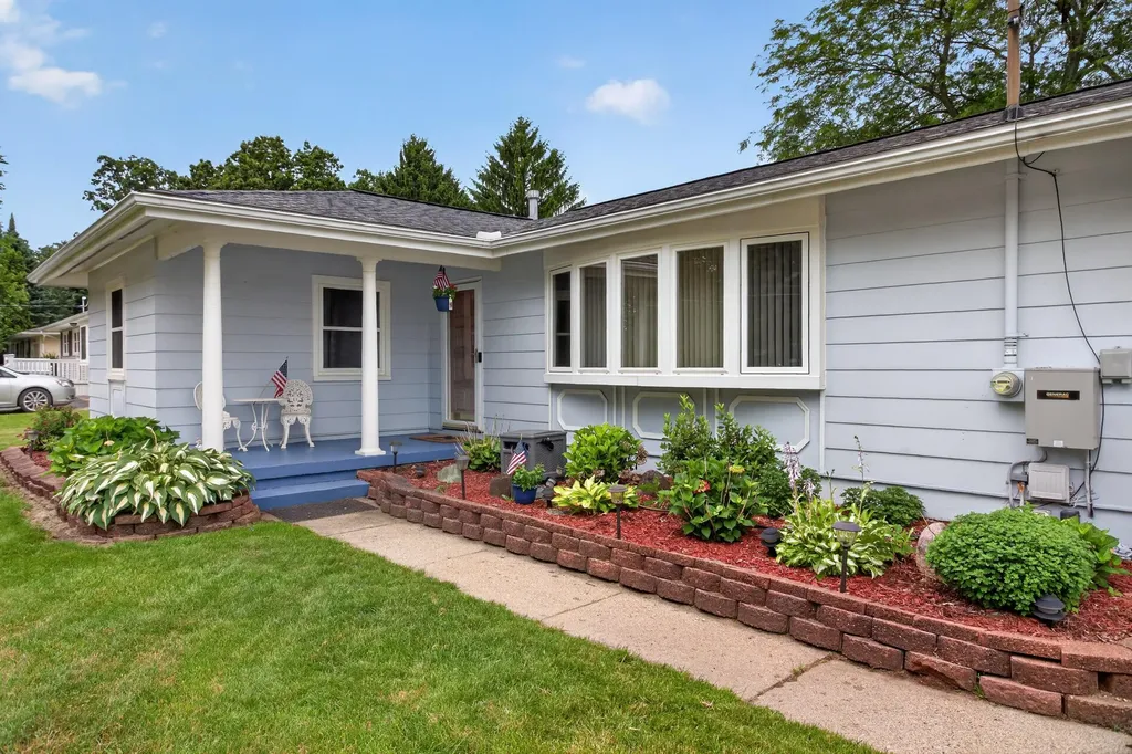 216 Eastlawn Parma Village MI 49269