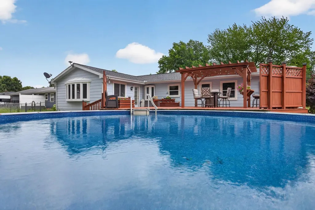 216 Eastlawn Parma Village MI 49269