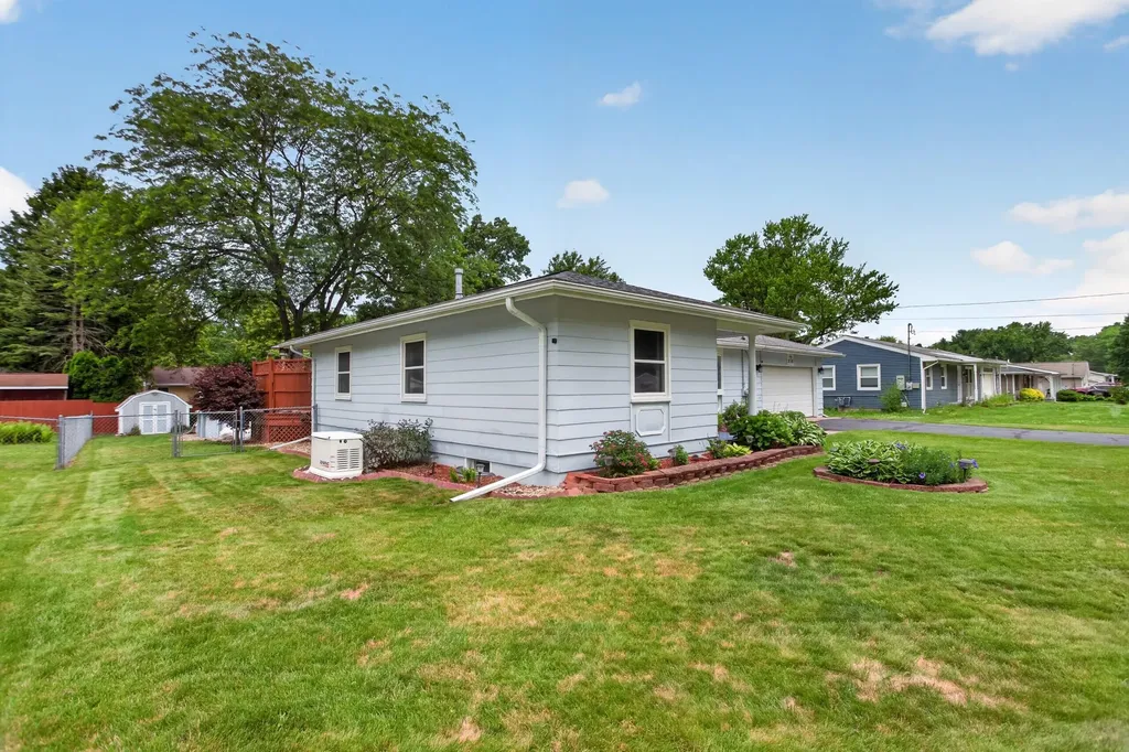 216 Eastlawn Parma Village MI 49269