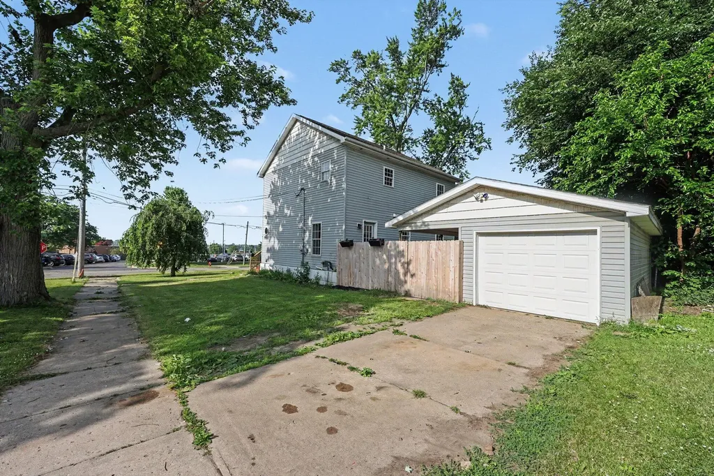1022 Homewild Avenue Jackson City MI 49201