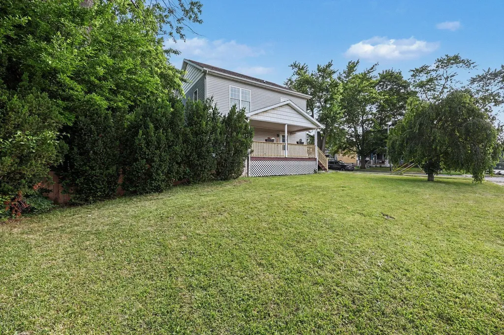 1022 Homewild Avenue Jackson City MI 49201