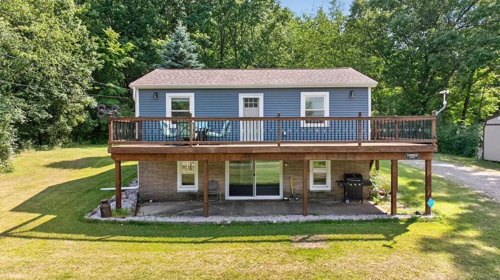 10932 Baker Road Somerset Township MI 49249