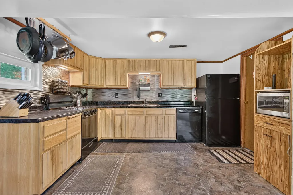 10932 Baker Road Somerset Township MI 49249