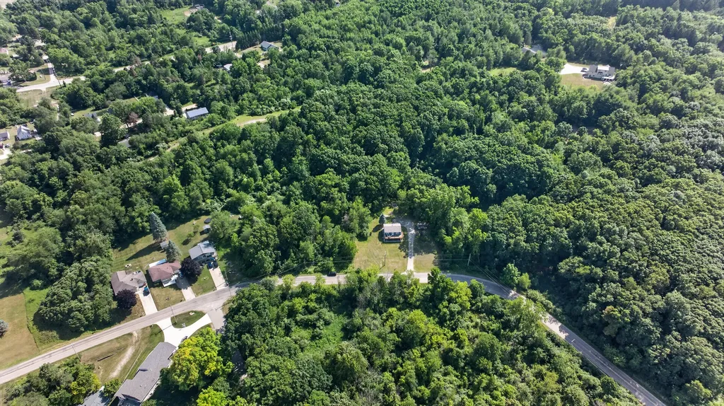 10932 Baker Road Somerset Township MI 49249