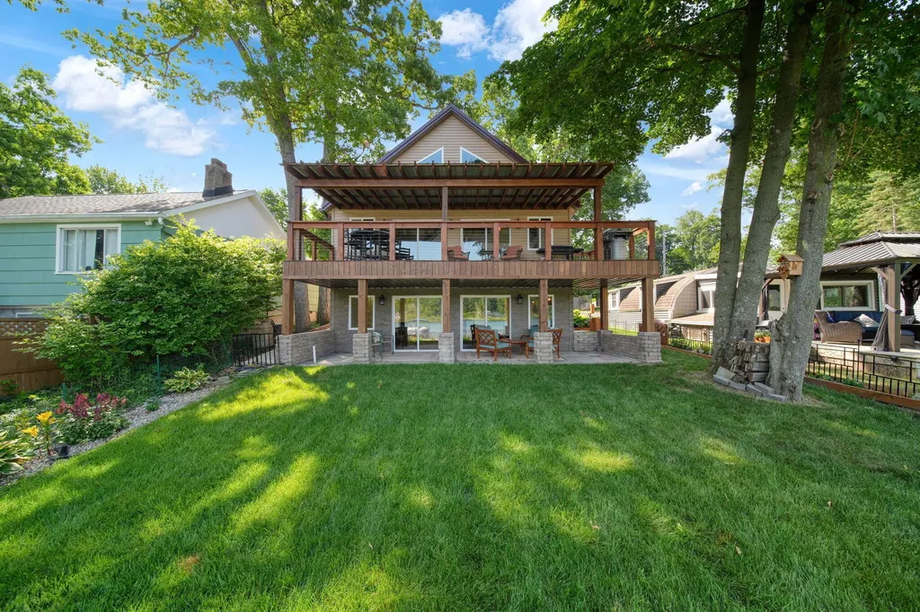 652 Swains Lake Drive Pulaski Township MI 49237