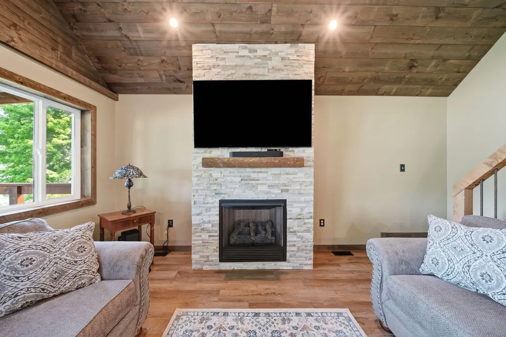 652 Swains Lake Drive Pulaski Township MI 49237