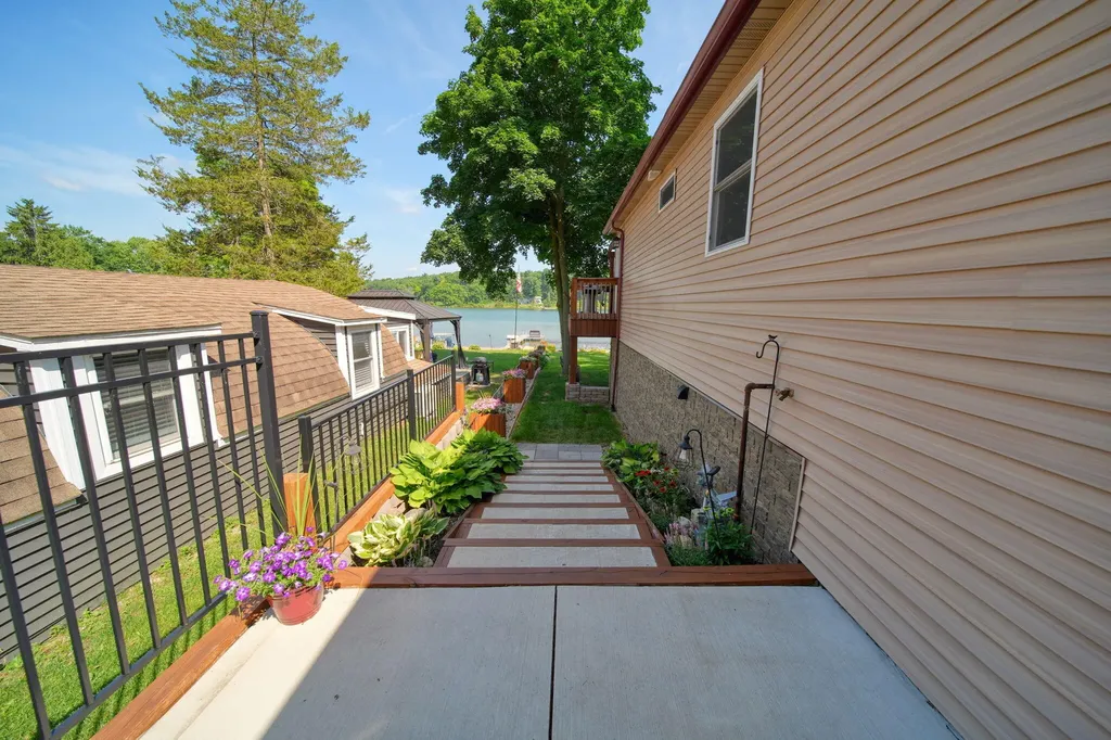 652 Swains Lake Drive Pulaski Township MI 49237