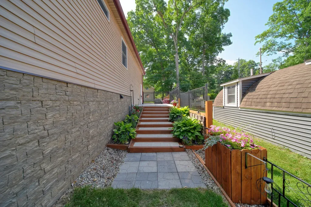 652 Swains Lake Drive Pulaski Township MI 49237