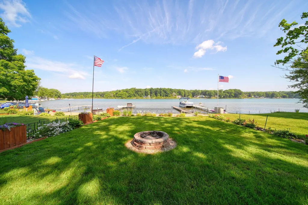652 Swains Lake Drive Pulaski Township MI 49237