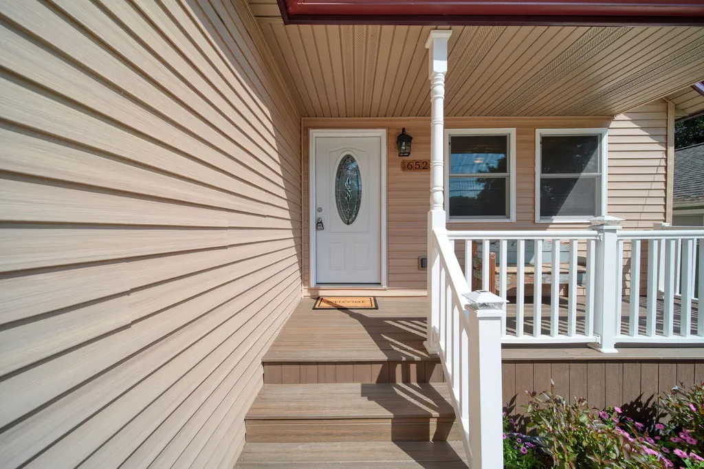 652 Swains Lake Drive Pulaski Township MI 49237