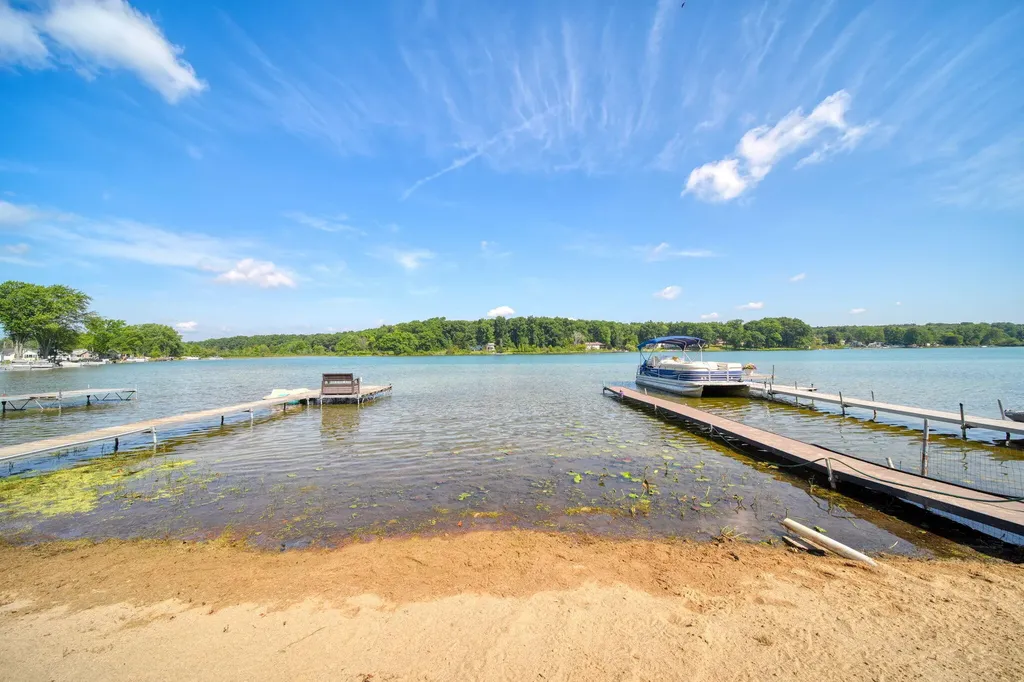 652 Swains Lake Drive Pulaski Township MI 49237
