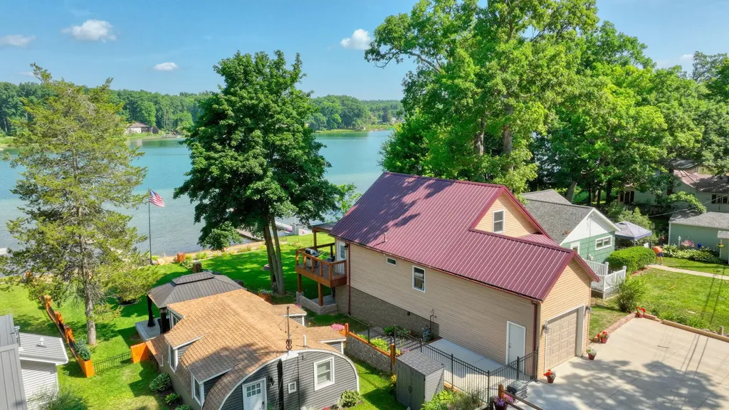 652 Swains Lake Drive Pulaski Township MI 49237