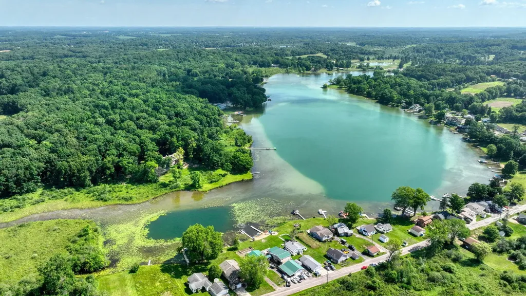 652 Swains Lake Drive Pulaski Township MI 49237