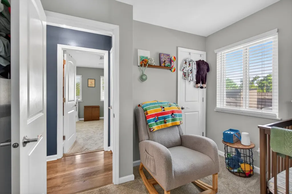 569 Round Lake Drive Leoni Township MI 49254