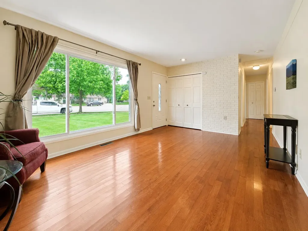 413 Argyle Court Milan City MI 48160