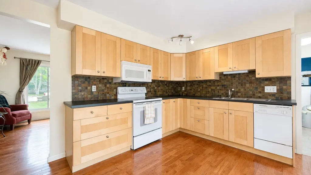413 Argyle Court Milan City MI 48160