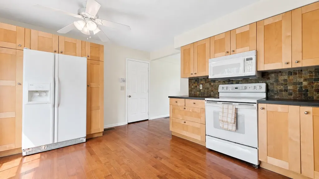 413 Argyle Court Milan City MI 48160