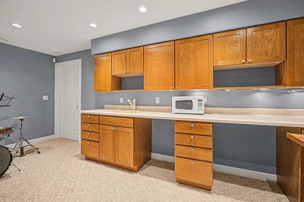 5179 N Granite Street Blackman Charter Township MI 49201
