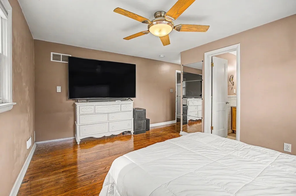 1008 Union Jackson City MI 49203